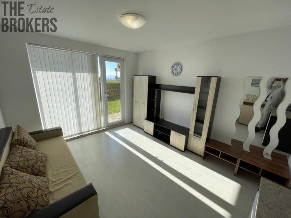 Prodej byt - 987 66, Zahraničí