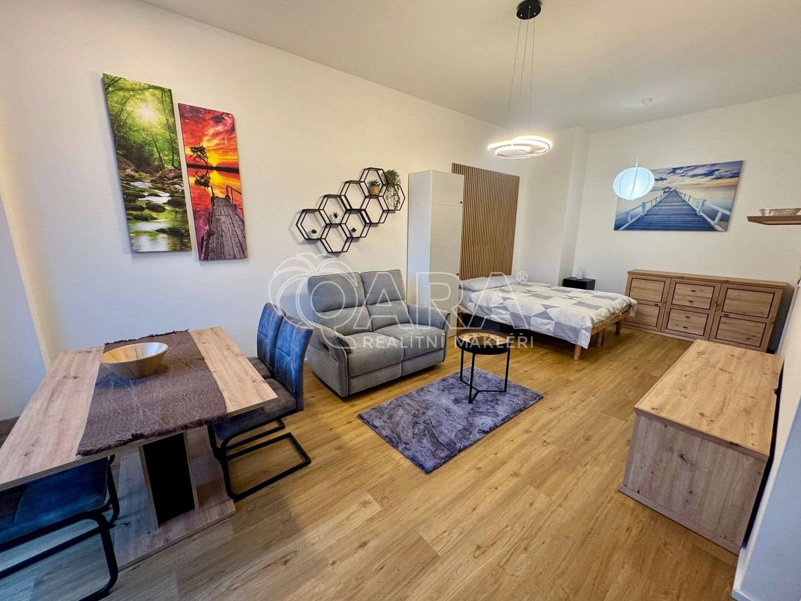 Pronájem byt 1+kk - Malešická 2698, Praha, 42 m²