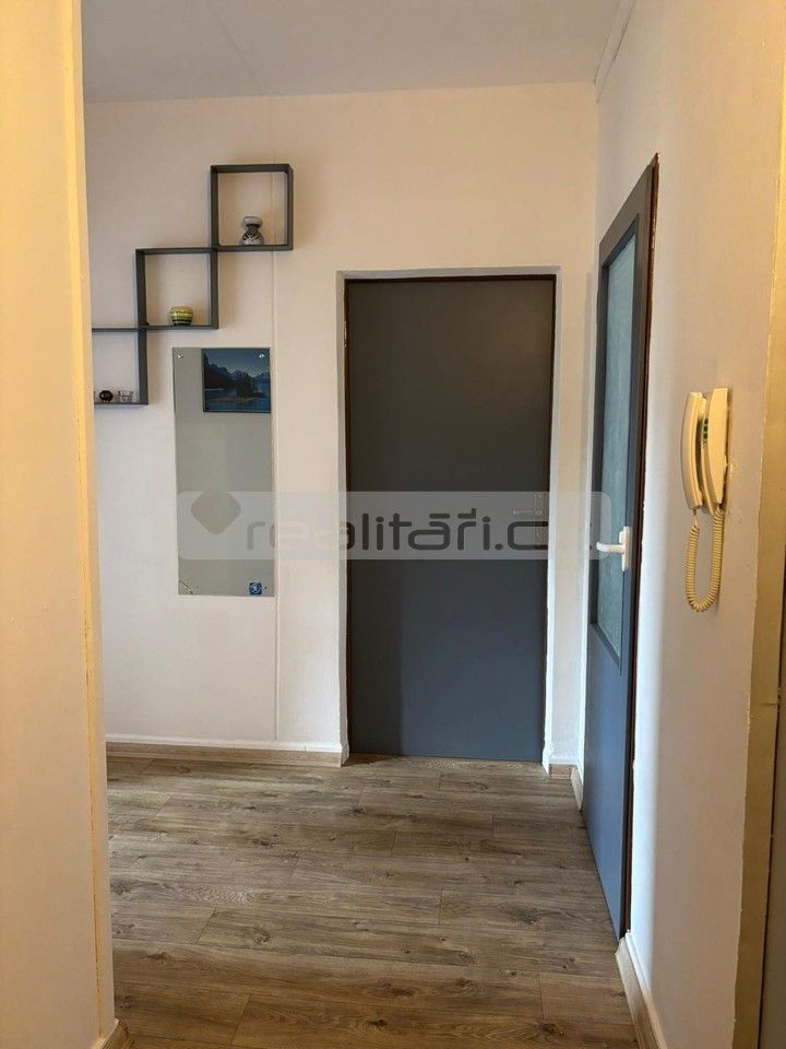 Pronájem byt 2+1 - Pod Vrchem 878, Plzeň Lobzy, 22 m² - 5