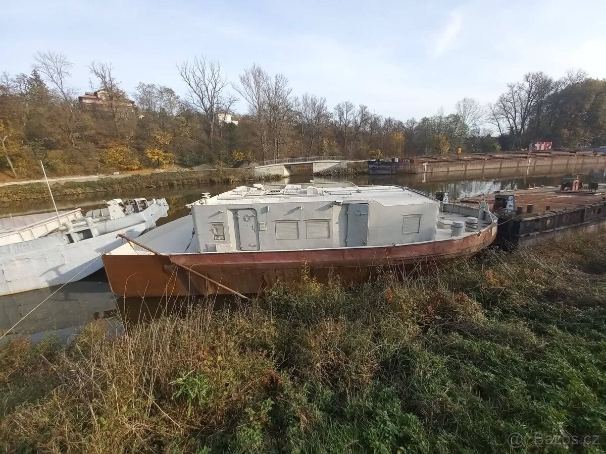 Ostatní, Škvorec, 250 83