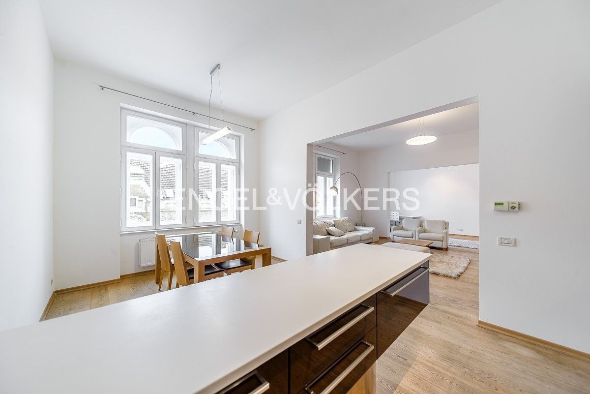 Pronájem byt 2+kk - Kořenského 1052, Praha Smíchov, 128 m² - 2