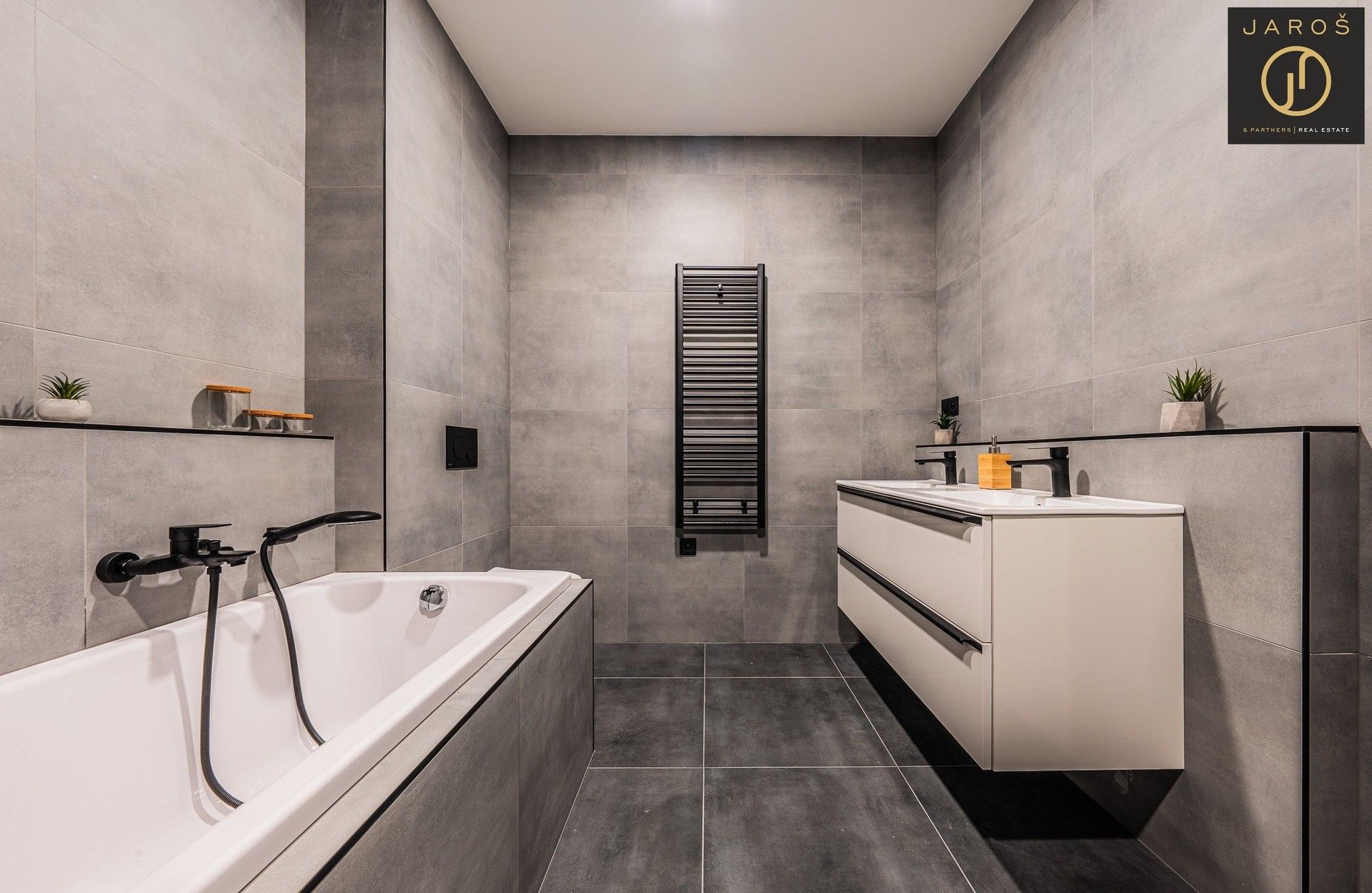 Prodej rodinný dům - Kolmá, Pchery, 126 m²