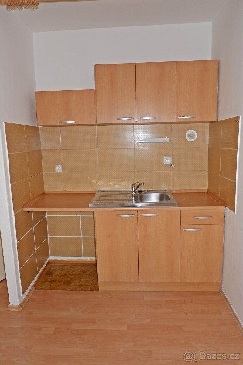 Pronájem byt 1+kk - Ostrava, 702 00, 29 m²