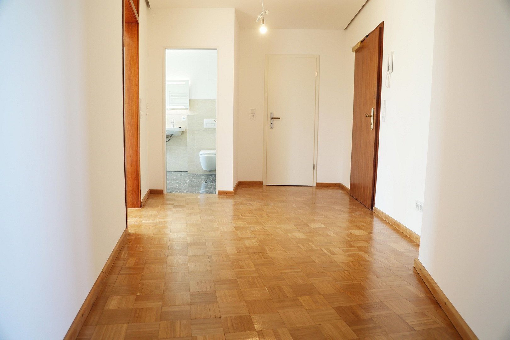 Byt 2+kk · 100 m² · Taunusstraße 58, , Bádensko-Württembersko - 3