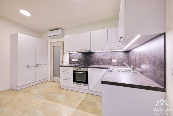 Byty, Troubsko, 664 41