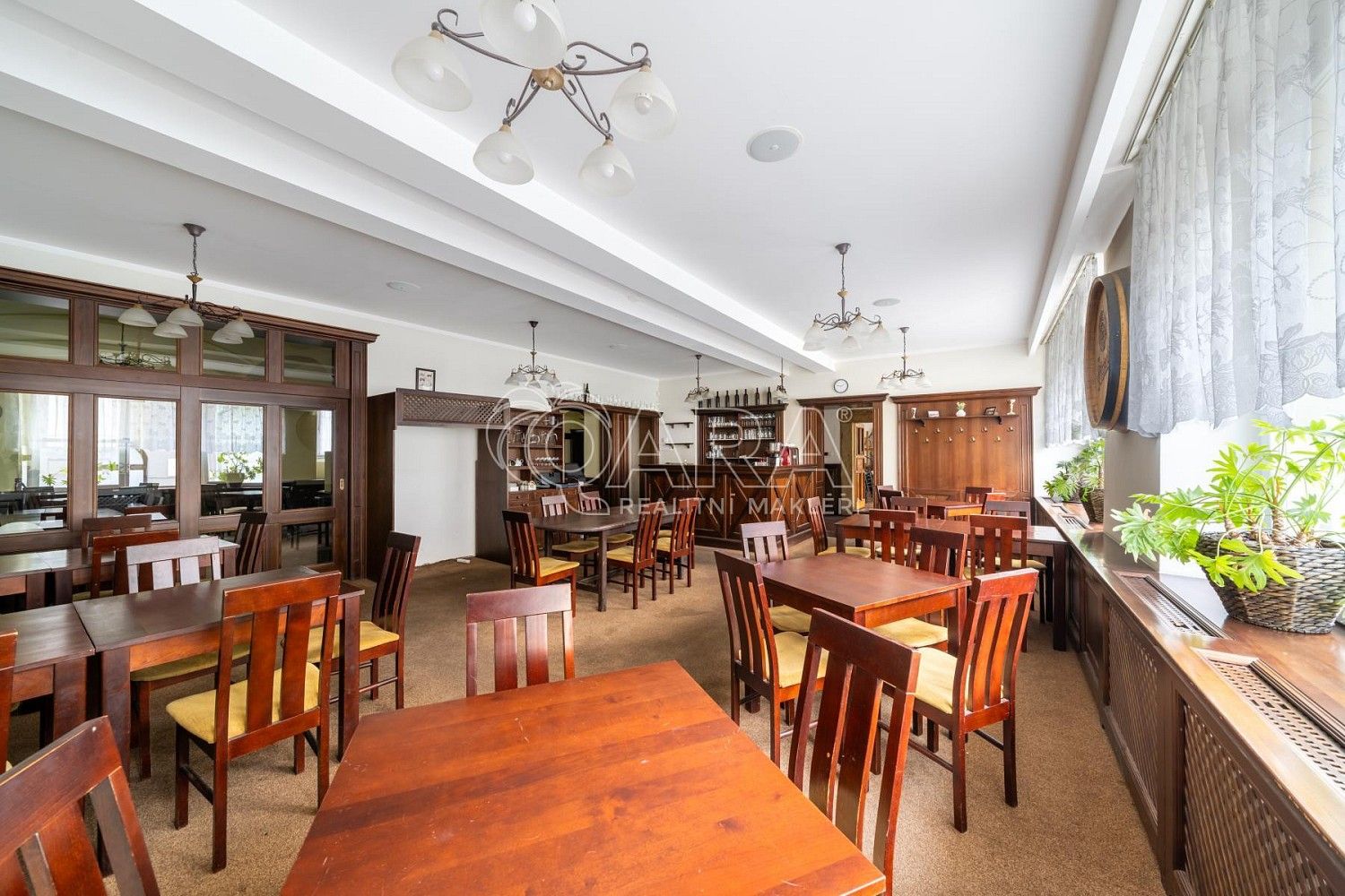 Restaurace, Doksy, okres Česká Lípa, Liberecký kraj, 261 m² - 2