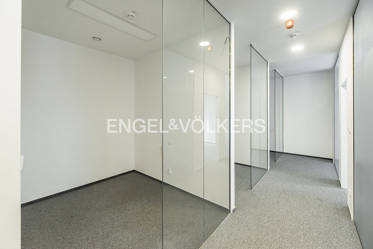Kancelář · 152 m² · Sokolovská 979, Praha Vysočany - 4