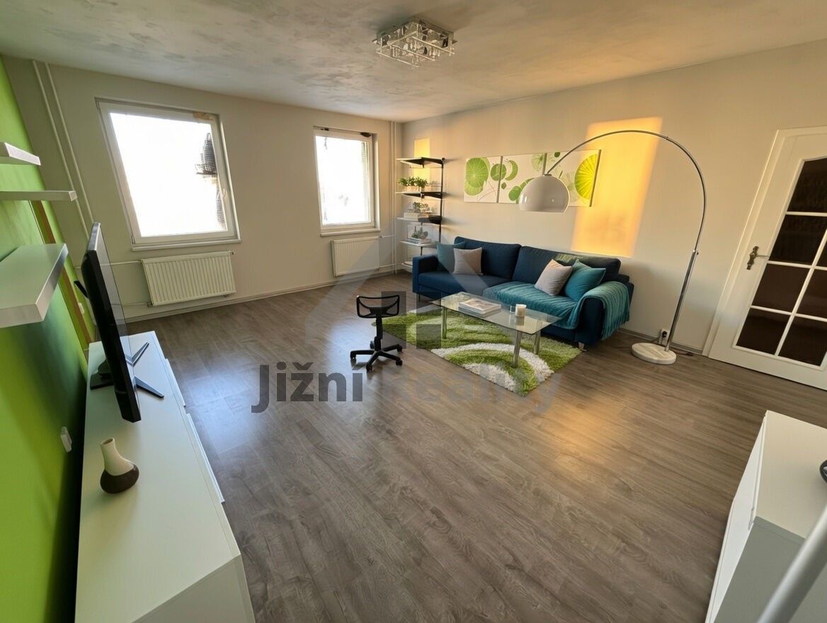 3+1, K. Štěcha , České Budějovice 2, 85 m² - 2