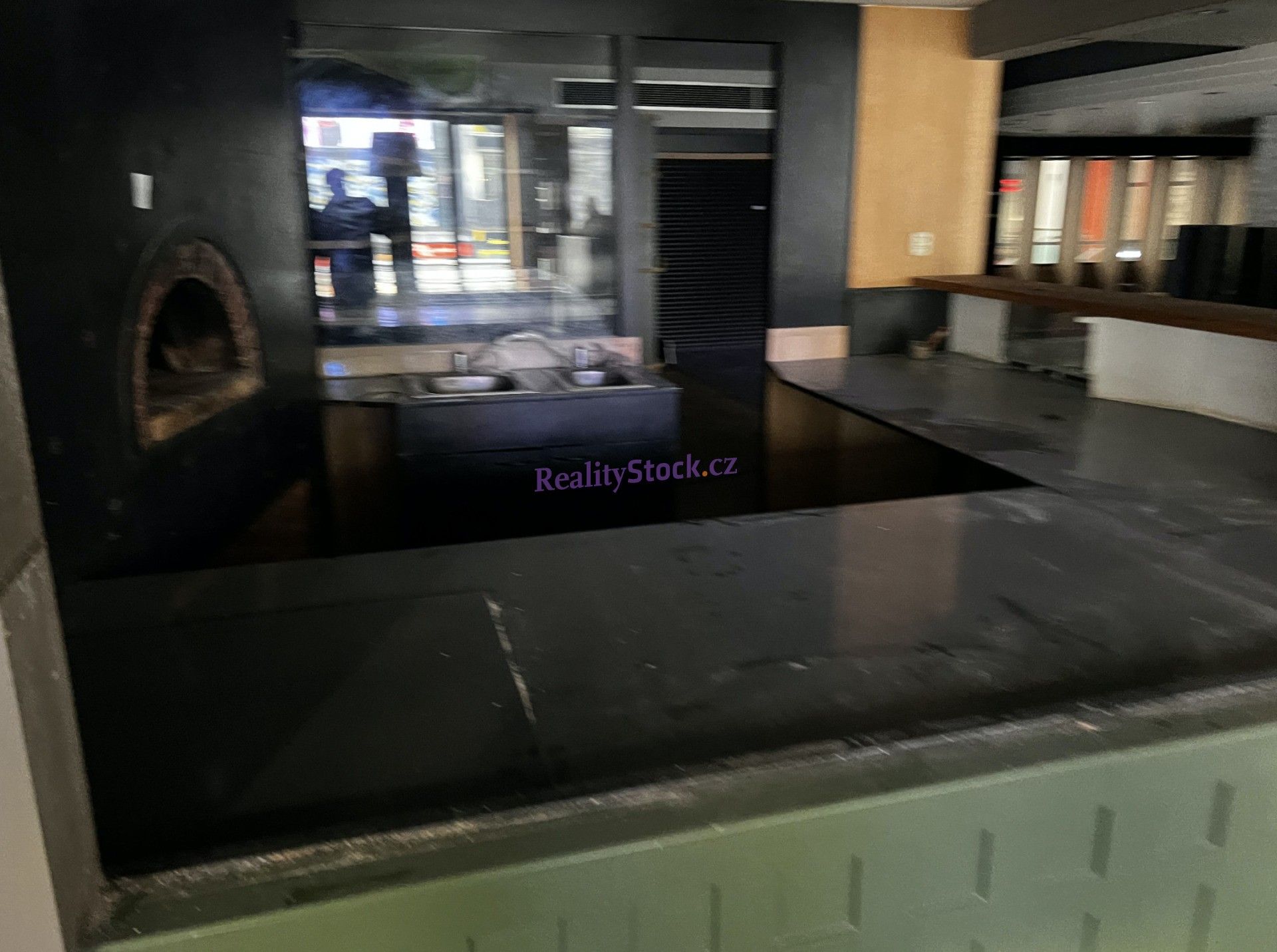 Pronájem obchodní prostory - Sokolovská, Praha, 200 m²