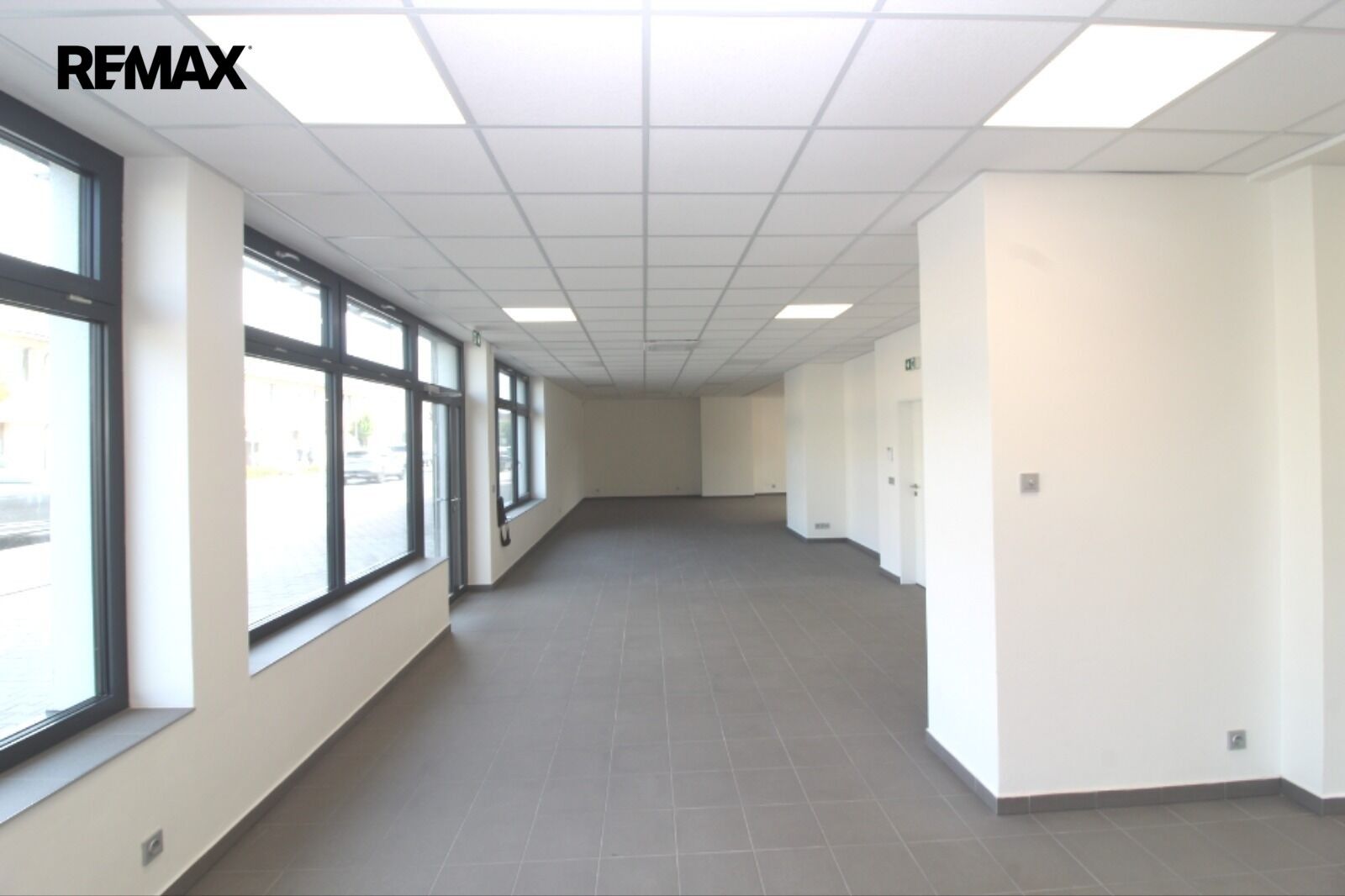 Obchodní prostory · 147 m² · Praha - 3