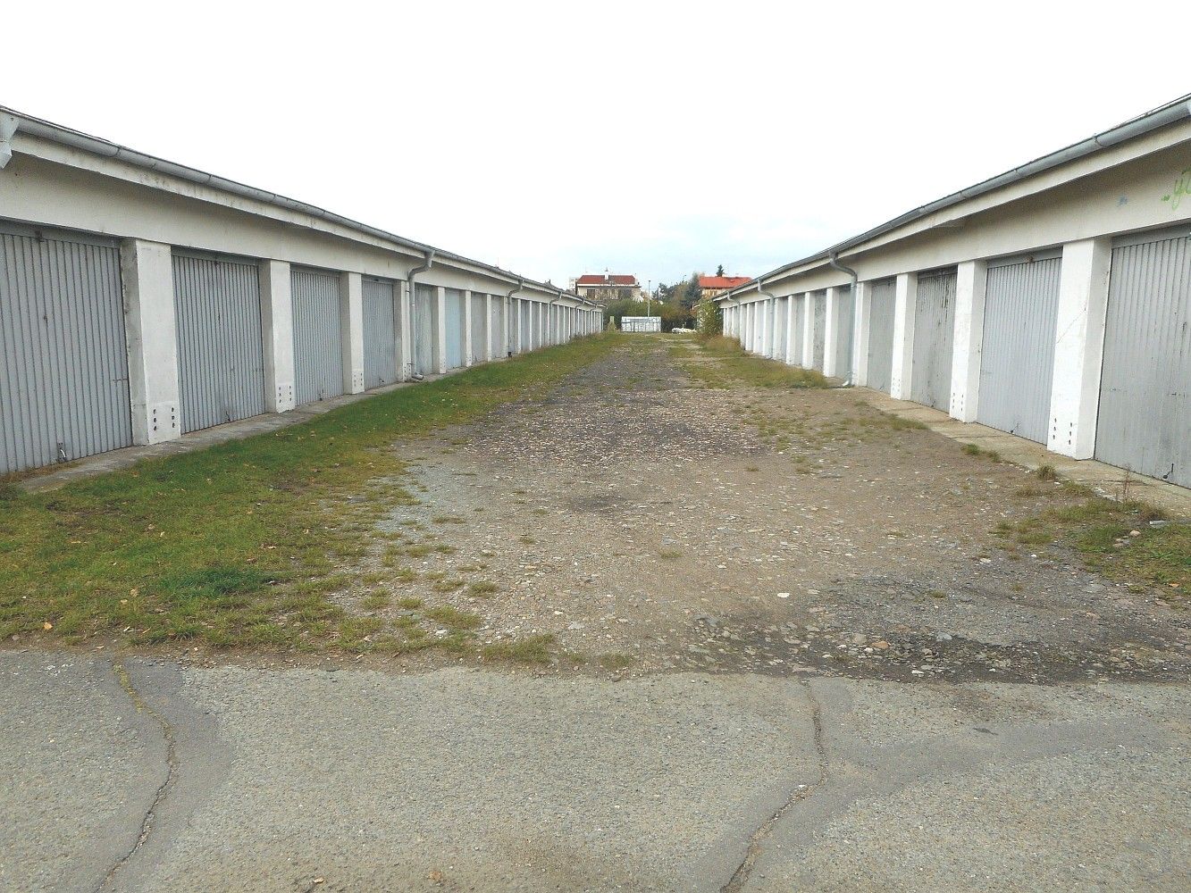 Garáže, U Mostku, Hradec Králové, 18 m² - 1