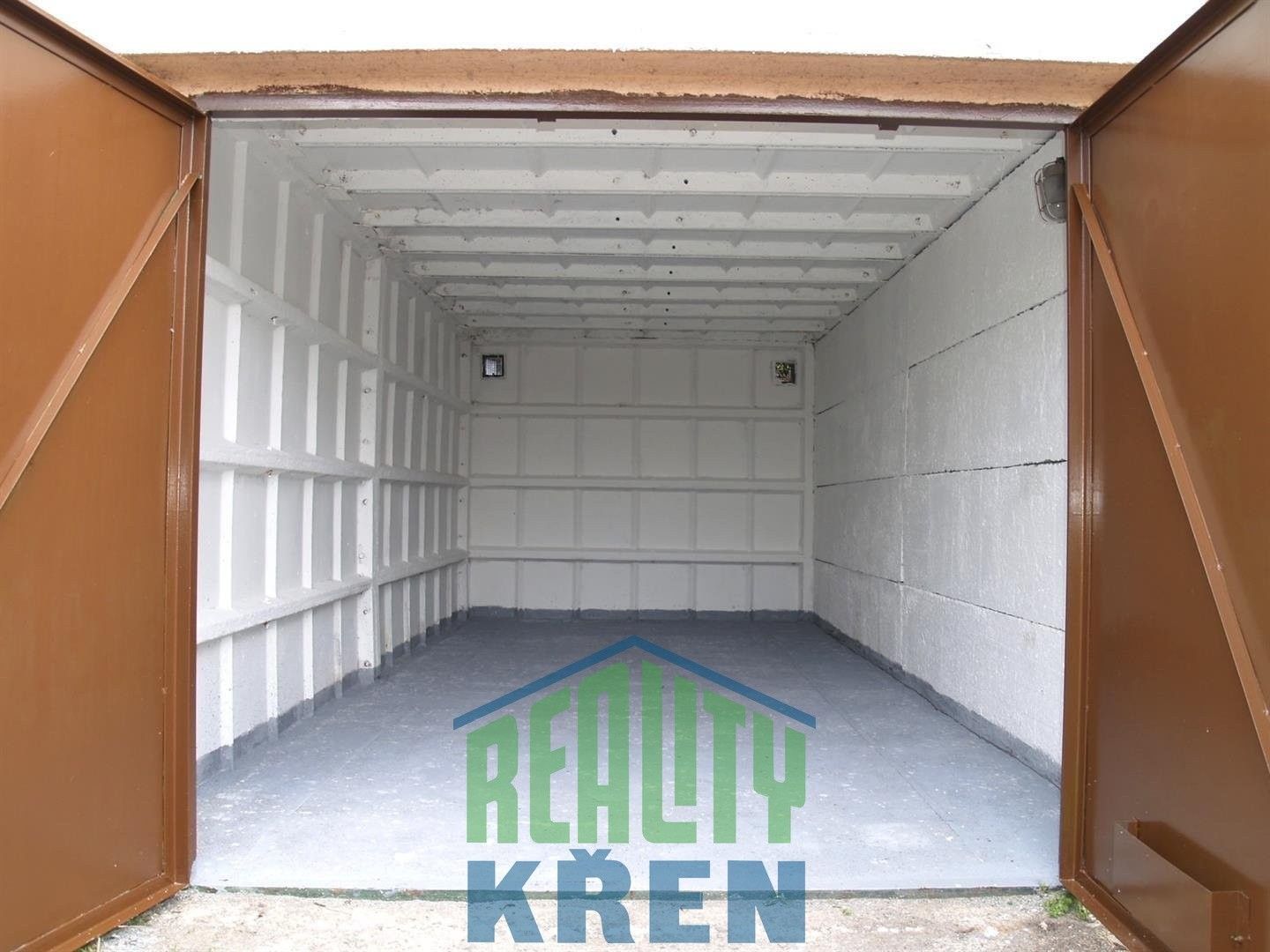 Garáže, Hřebenová  , Praha, 18 m²