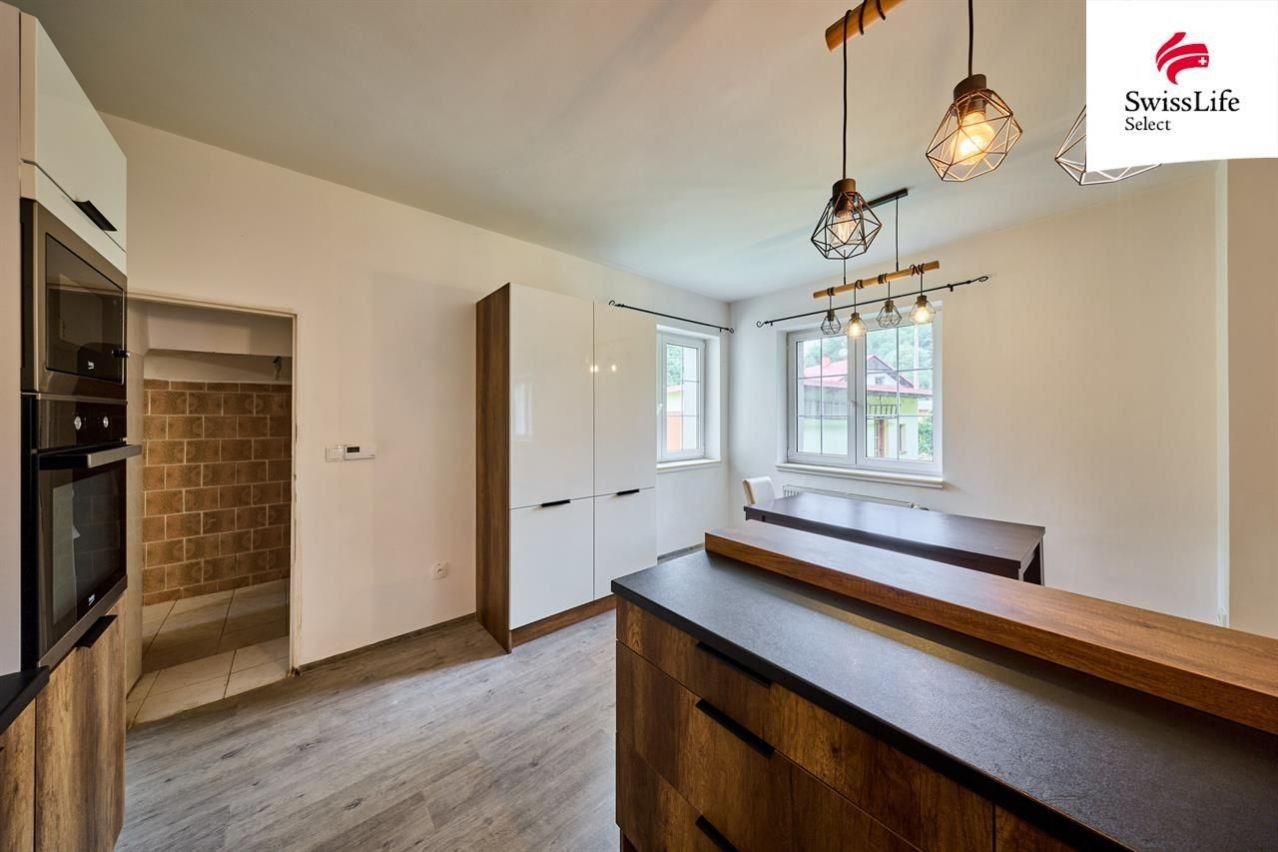 Prodej rodinný dům - Rýchorská  , Trutnov, 238 m² - 5