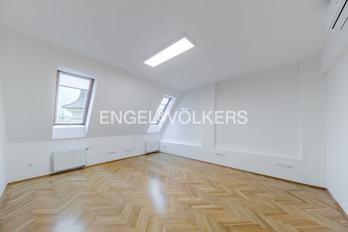 Pronájem byt 4+kk - Pařížská, Praha, 120 m²