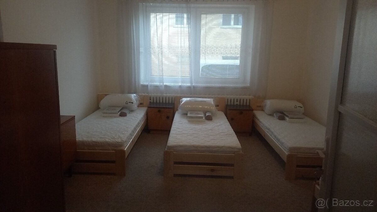 Pronájem restaurace - Hulín, 768 24