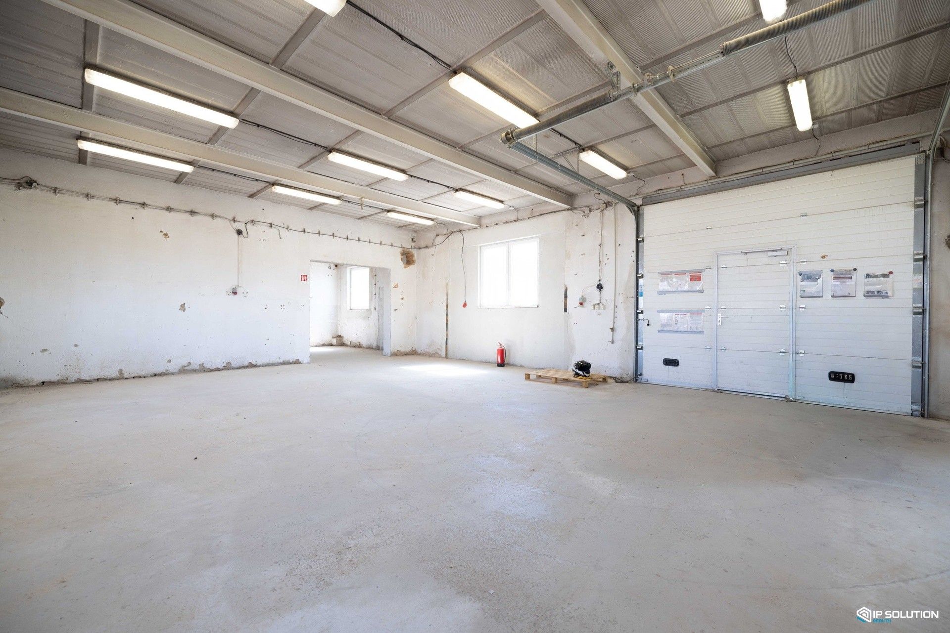 Sklady, Hrušecká 401, Týnec, 212 m² - 1