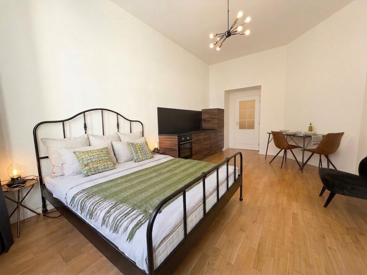 1+kk, Štěpánská, Praha - Nové Město, 35 m² - 2