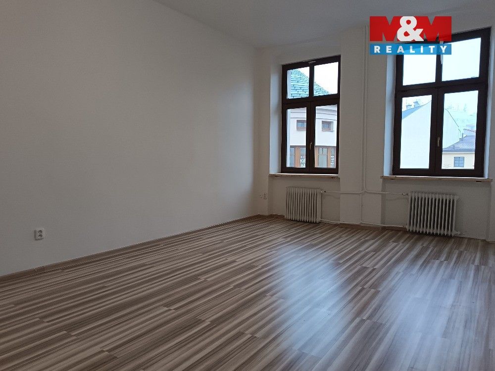 Pronájem byt 2+1 - Josefa Václava Sládka, Frýdek-Místek, 96 m²