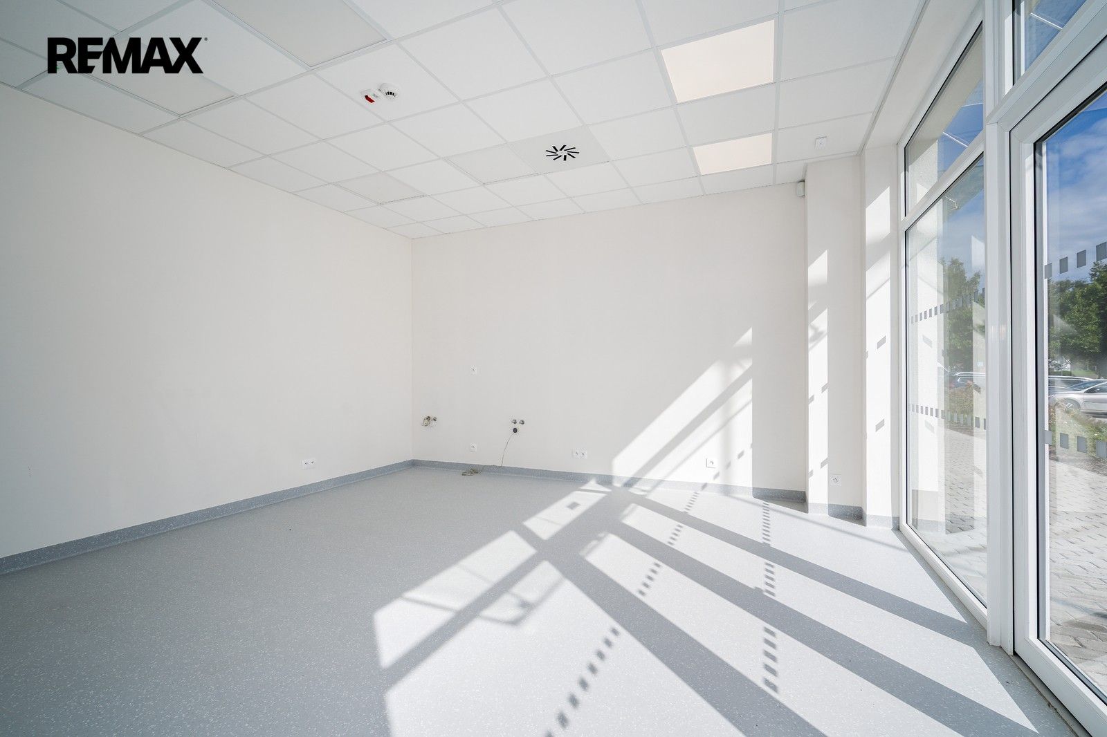 Komerční nemovitost · 41 m² · Spojovací 873, Milovice Mladá - 4