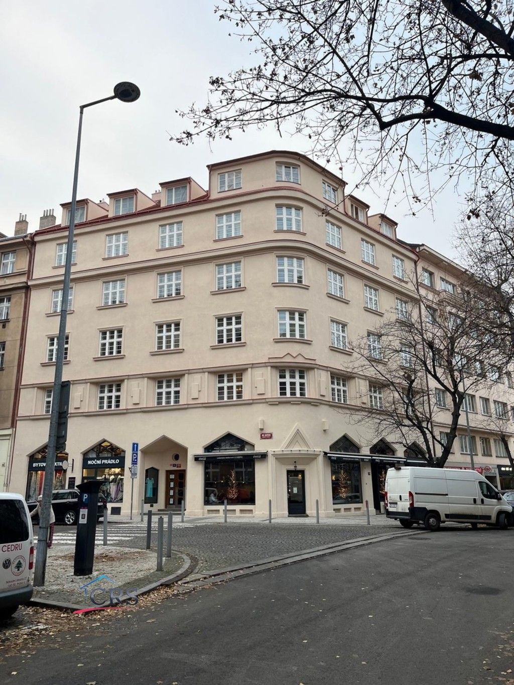 3+kk, Na hutích, Praha, 125 m²