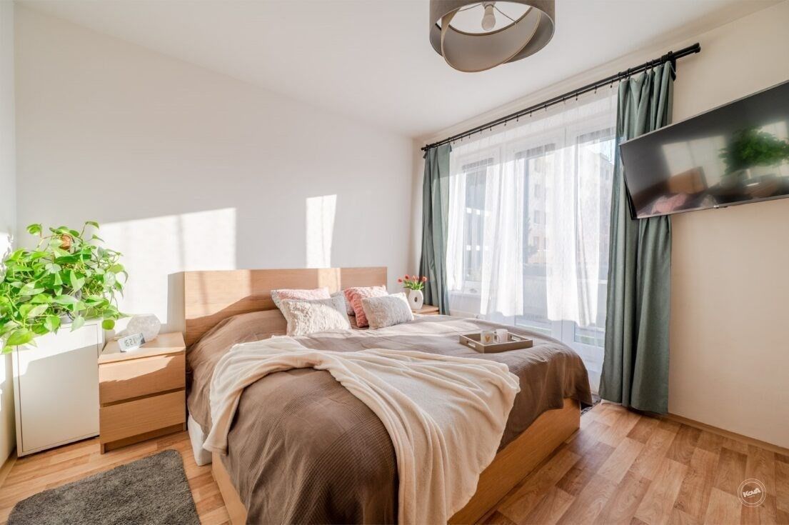 Prodej byt 2+kk - Pelzova 1410, Praha, 60 m²