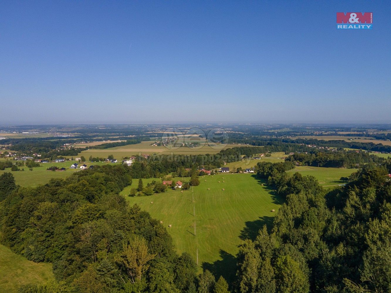 Louka, 10 830 m²