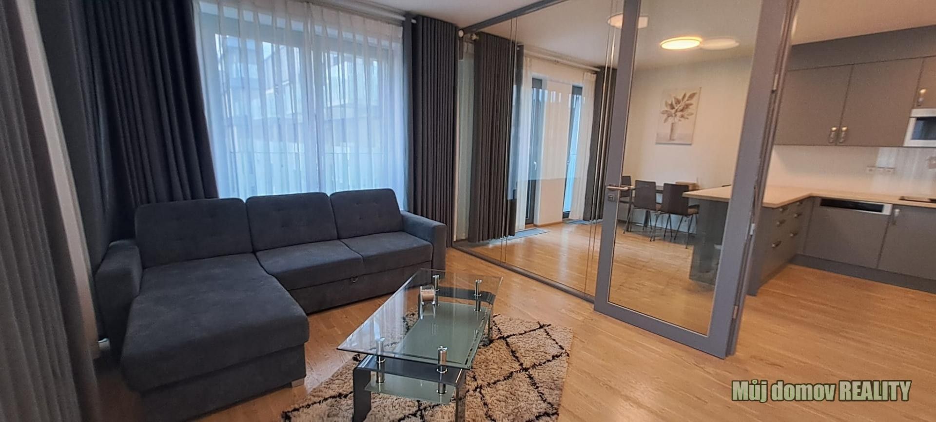 Byt 1+kk · 79 m² · Olšanská, Praha - 4