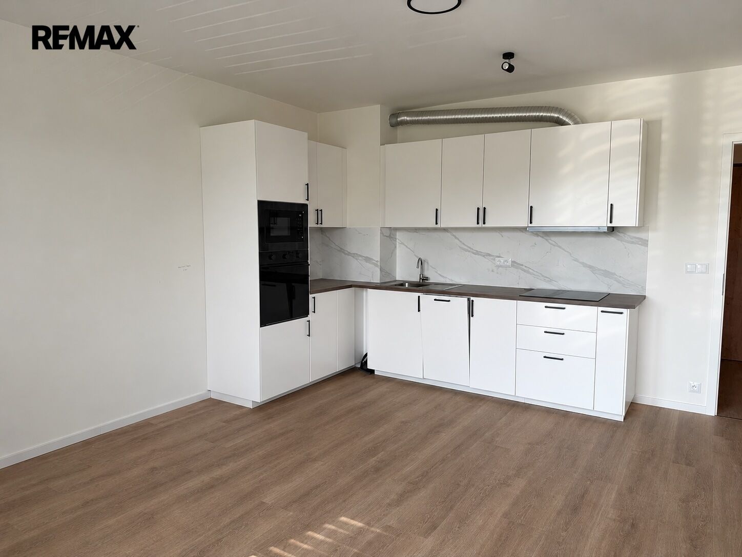 2+kk, Divíškové 1313, Praha Hlubočepy, 53 m² - 2
