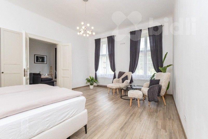 2+kk, U nádražní lávky 358, Praha Karlín, 95 m² - 2