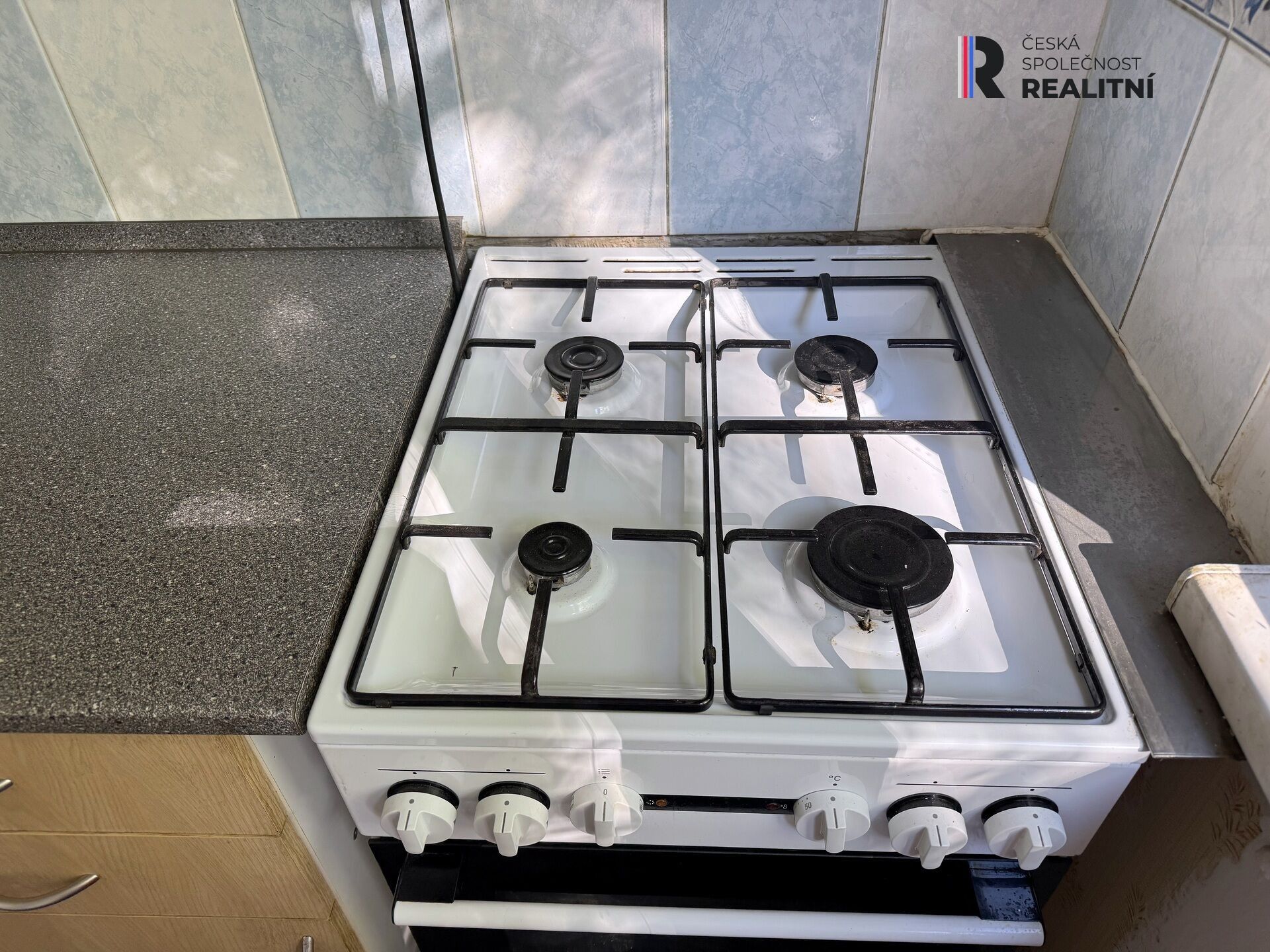 Byt 2+1 · 55 m² · Kollárova, Ostrov - 4