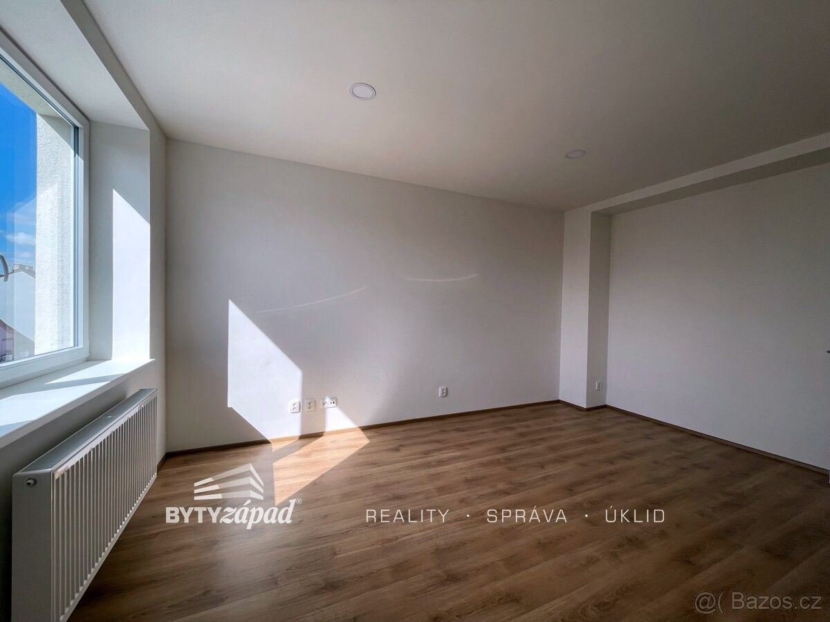 Pronájem byt - Plzeň, 301 00