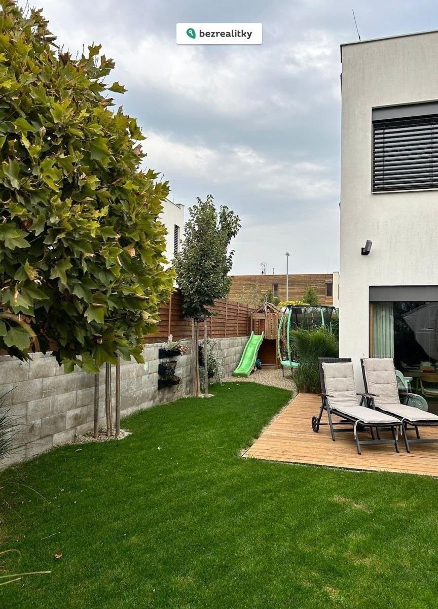 Prodej rodinný dům - Třebízského, Líbeznice, 134 m²