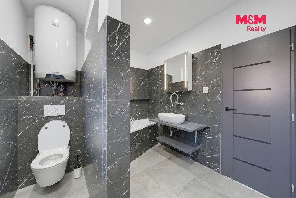 Prodej byt 4+1 - Lhotka nad Labem, 75 m² - 5
