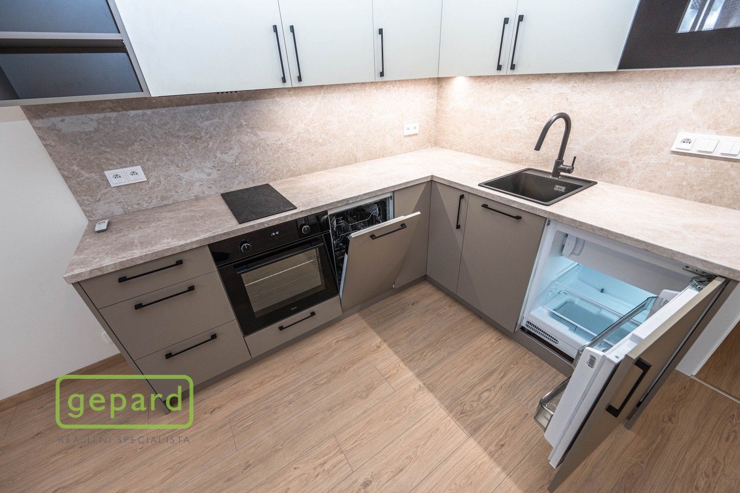 Pronájem byt 1+kk - Cihlářská 2515, Hostivice, 31 m²