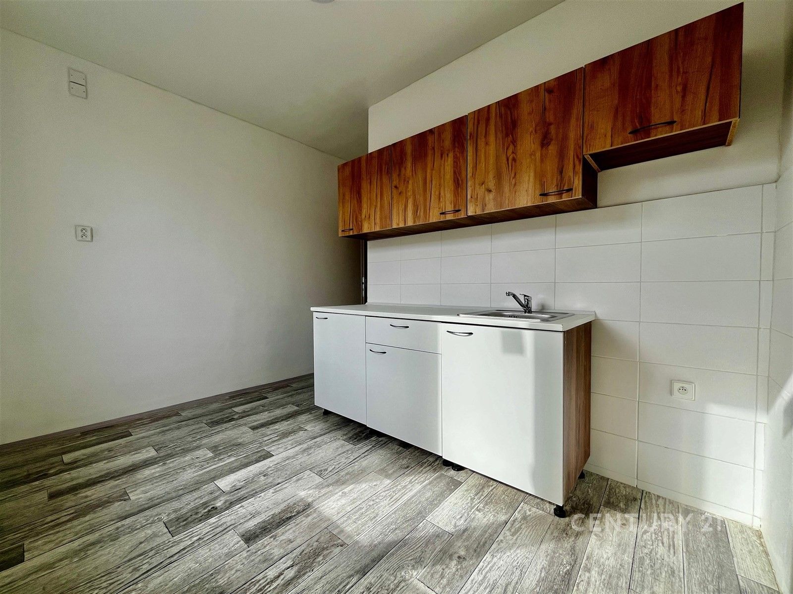 1+1, Ervěnická 1047, Jirkov, 35 m² - 1