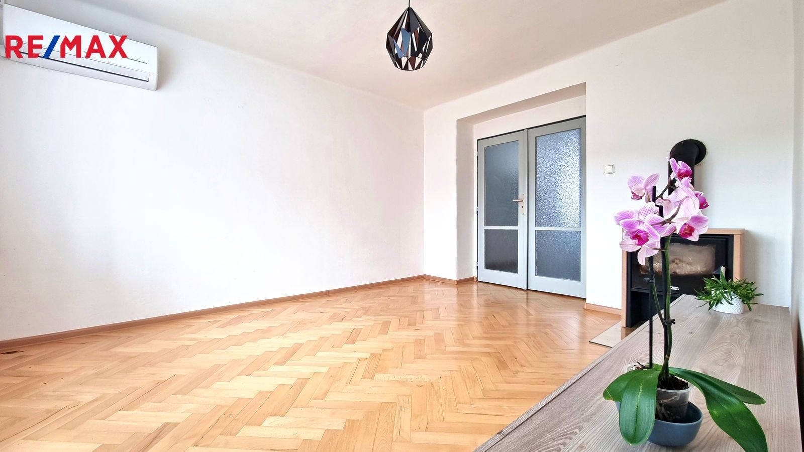 Pronájem byt 2+1 - Nerudova, České Budějovice, 50 m²