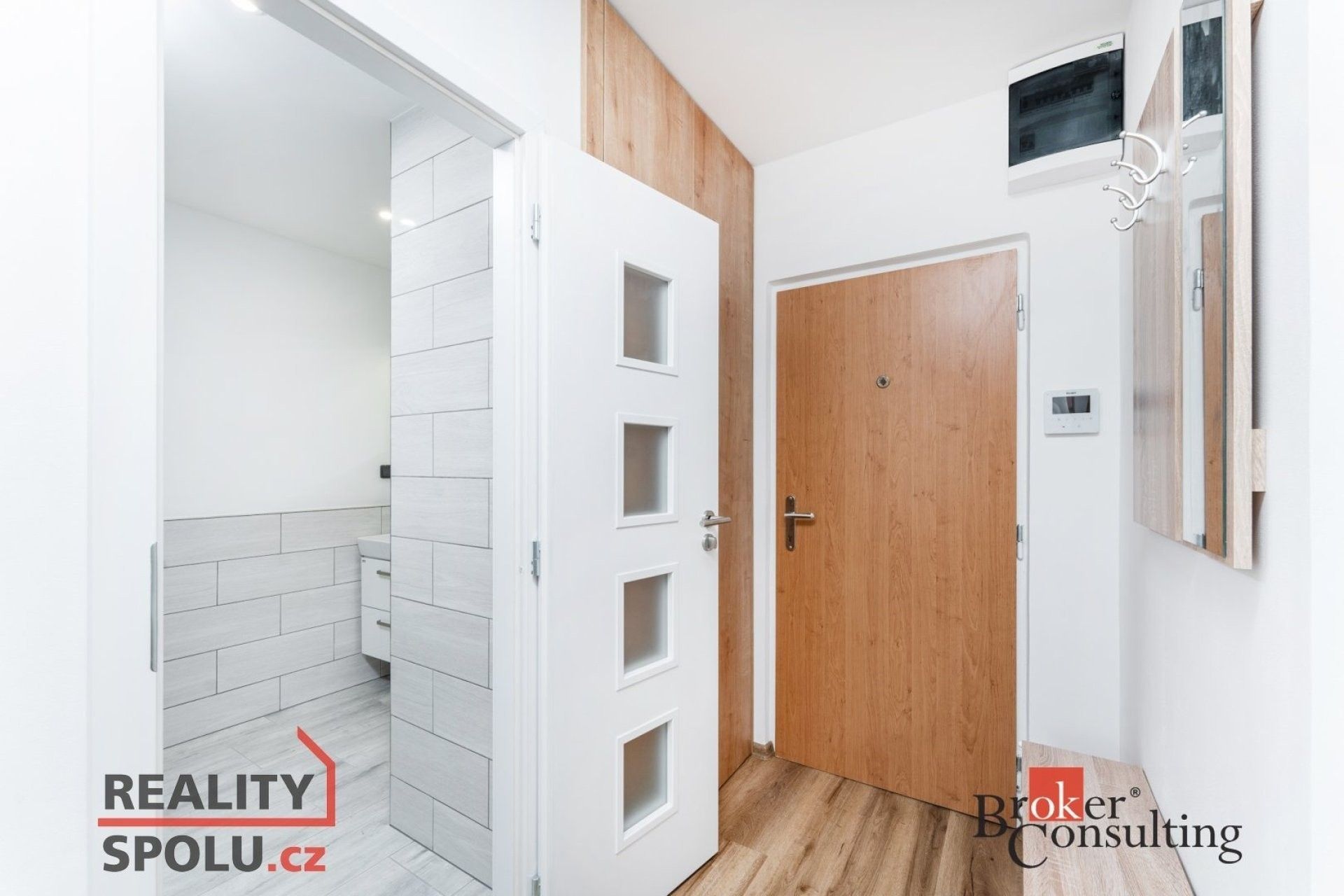 Pronájem byt 1+1 - Pod Zámečkem, Hradec Králové, 36 m² - 5