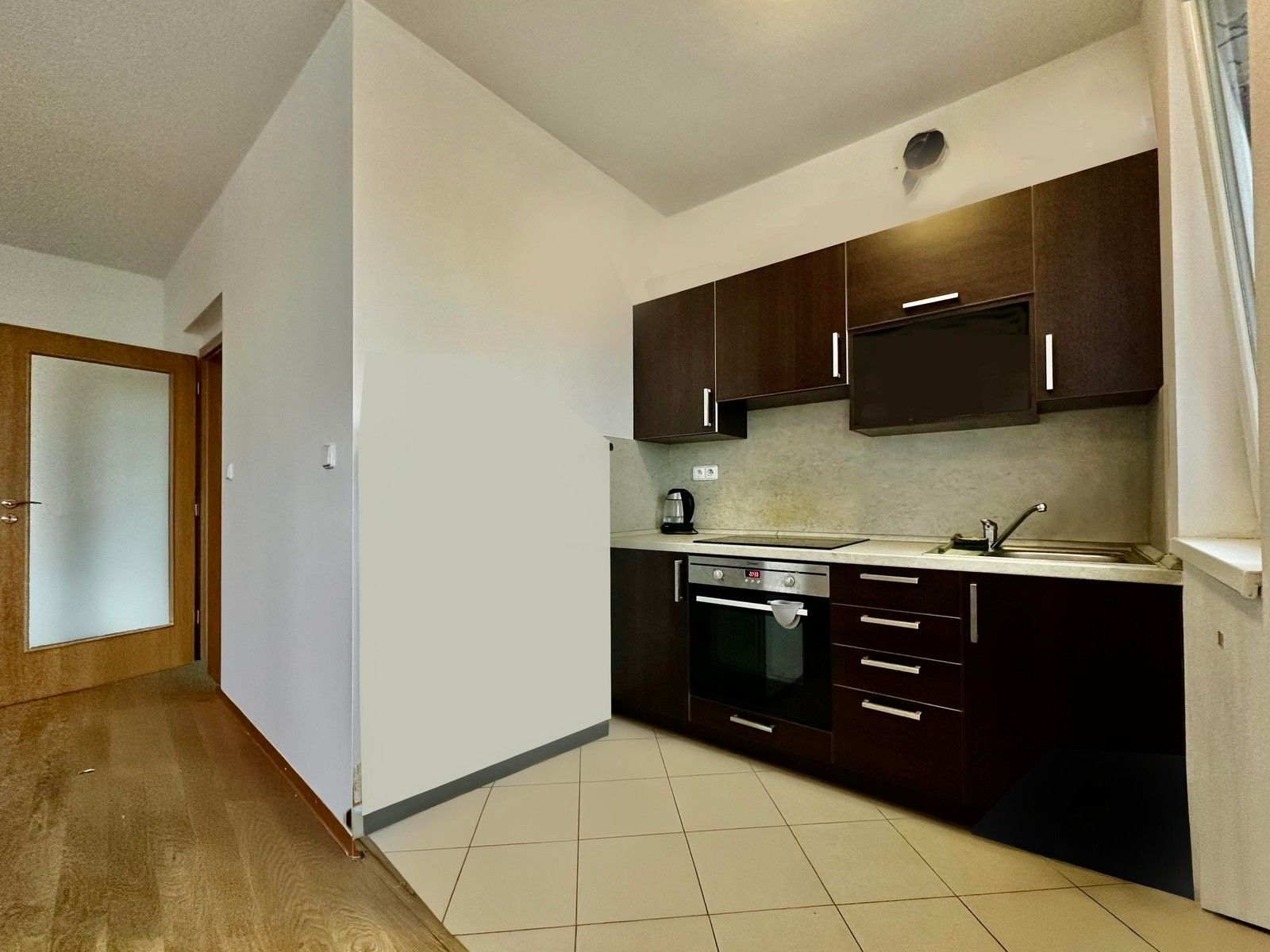 1+1, Nademlejnská, Praha, 41 m²