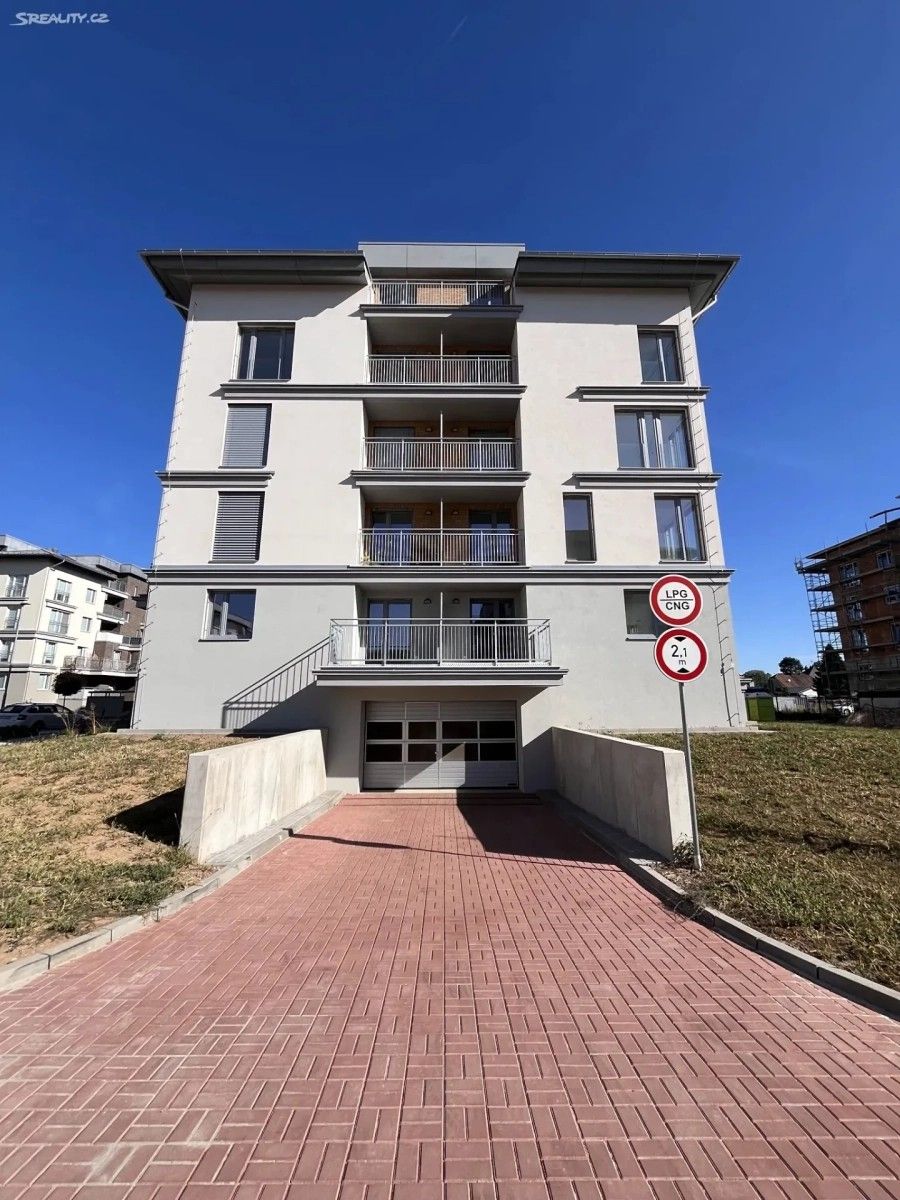 Pronájem byt 2+kk - U Sportovní školy, Pardubice - Ohrazenice, Pardubický kraj, 57 m² - 5