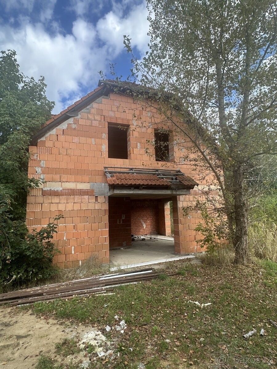 Rodinné domy, Pyšely, 251 67