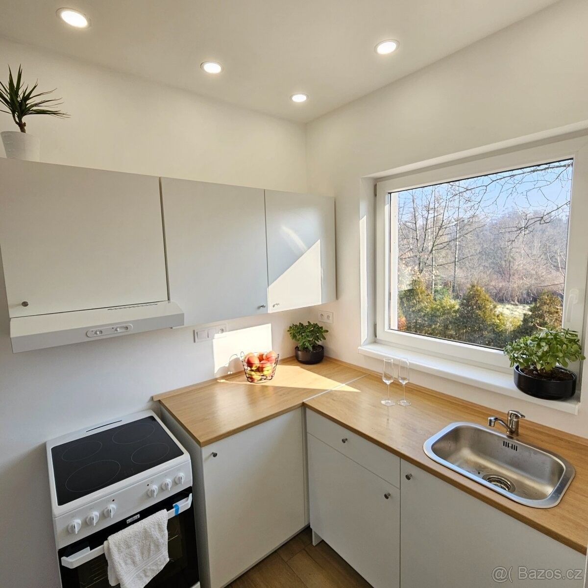 Pronájem rodinný dům - Ostrava, 708 00