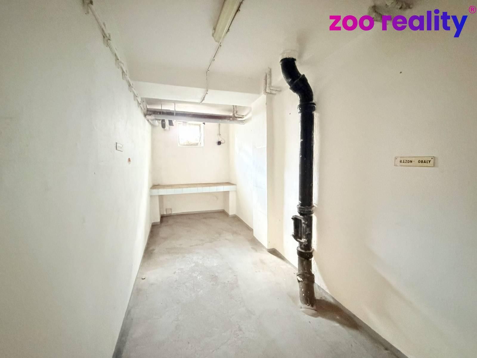 Pronájem sklad - Palackého 4272, Chomutov, 8 m² - 5
