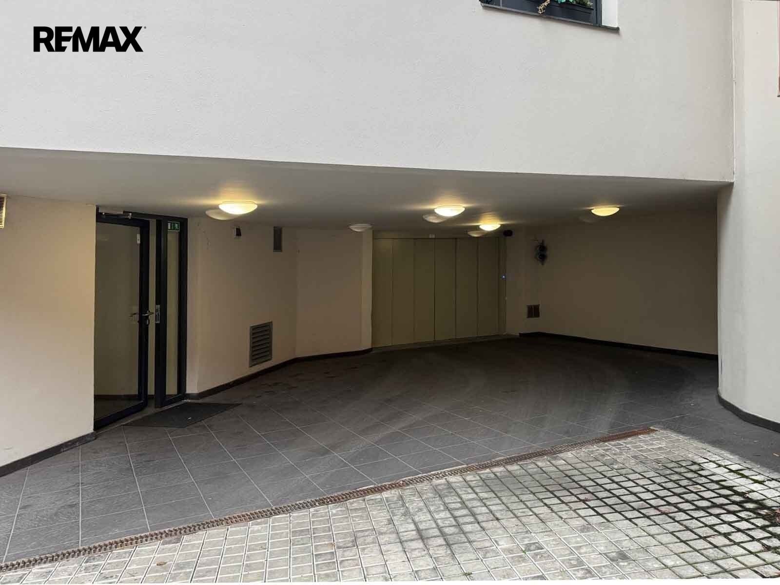 Nemovitost · 13 m² · Holečkova 3362, Praha Smíchov - 4