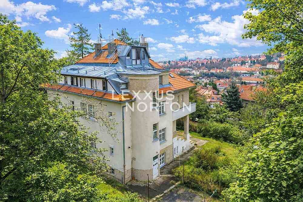 4+kk, Praha - Dejvice, okres Praha 6, Hlavní město Praha, 194 m² - 2