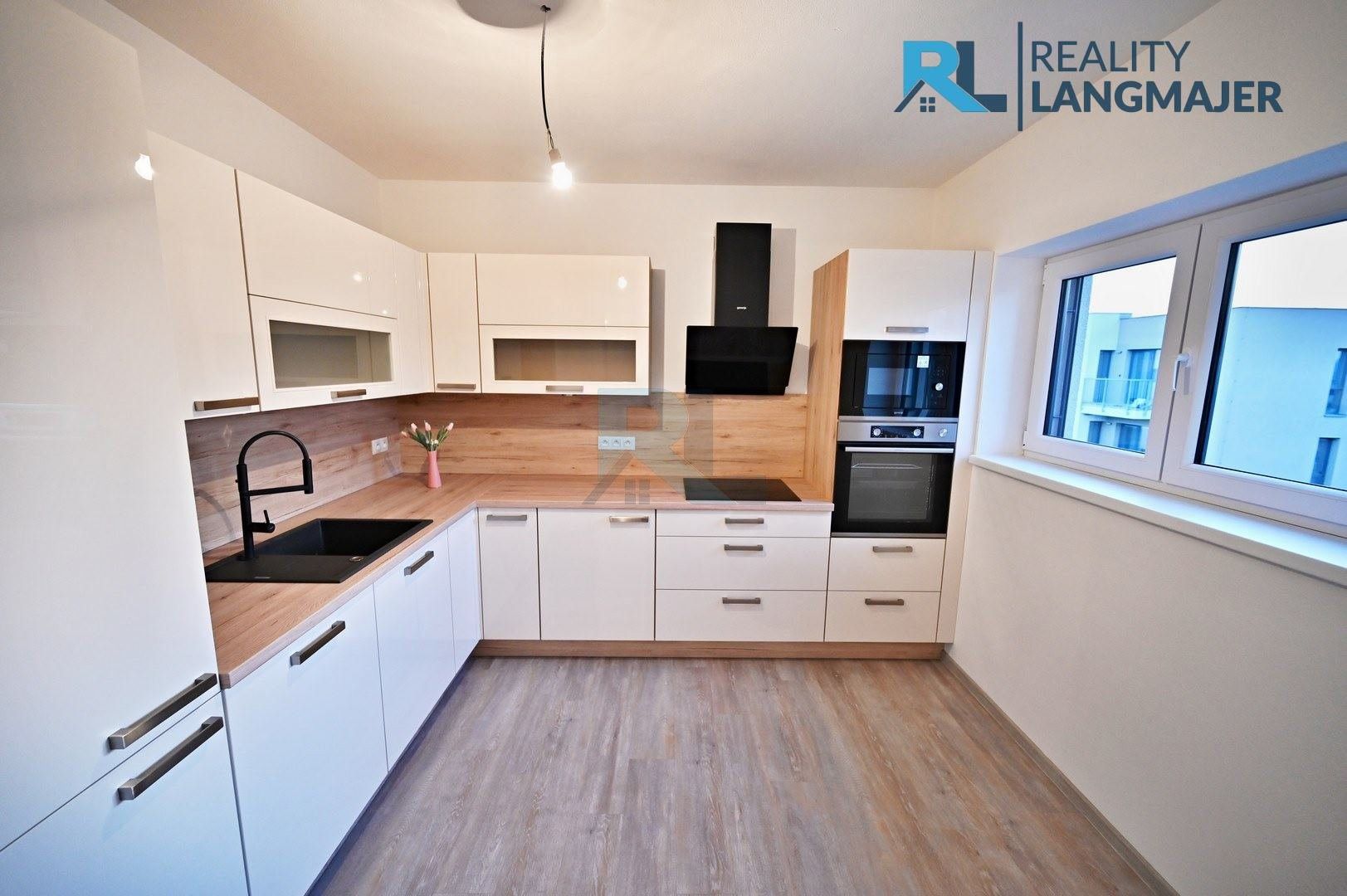 Pronájem byt 3+1 - Přeštice, 66 m²