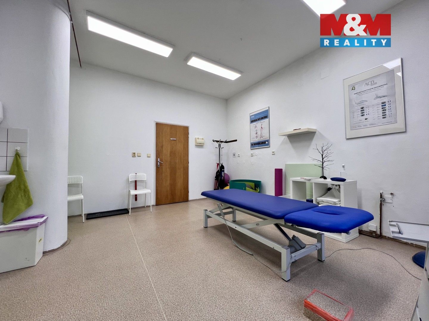 Pronájem obchodní prostory - Husovo náměstí, Ledeč nad Sázavou, 62 m²