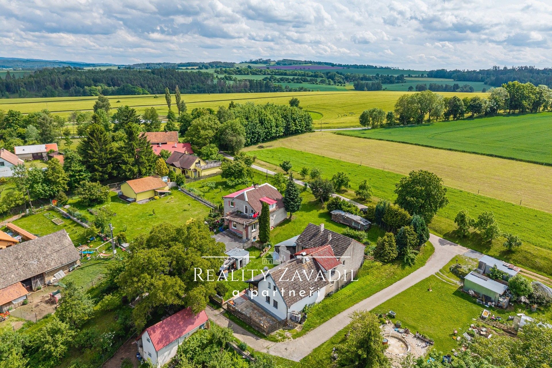 Prodej rodinný dům - Petrovice, Miličín, 190 m²