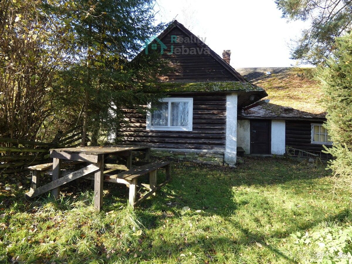 Rodinné domy, Svratka, 592 02