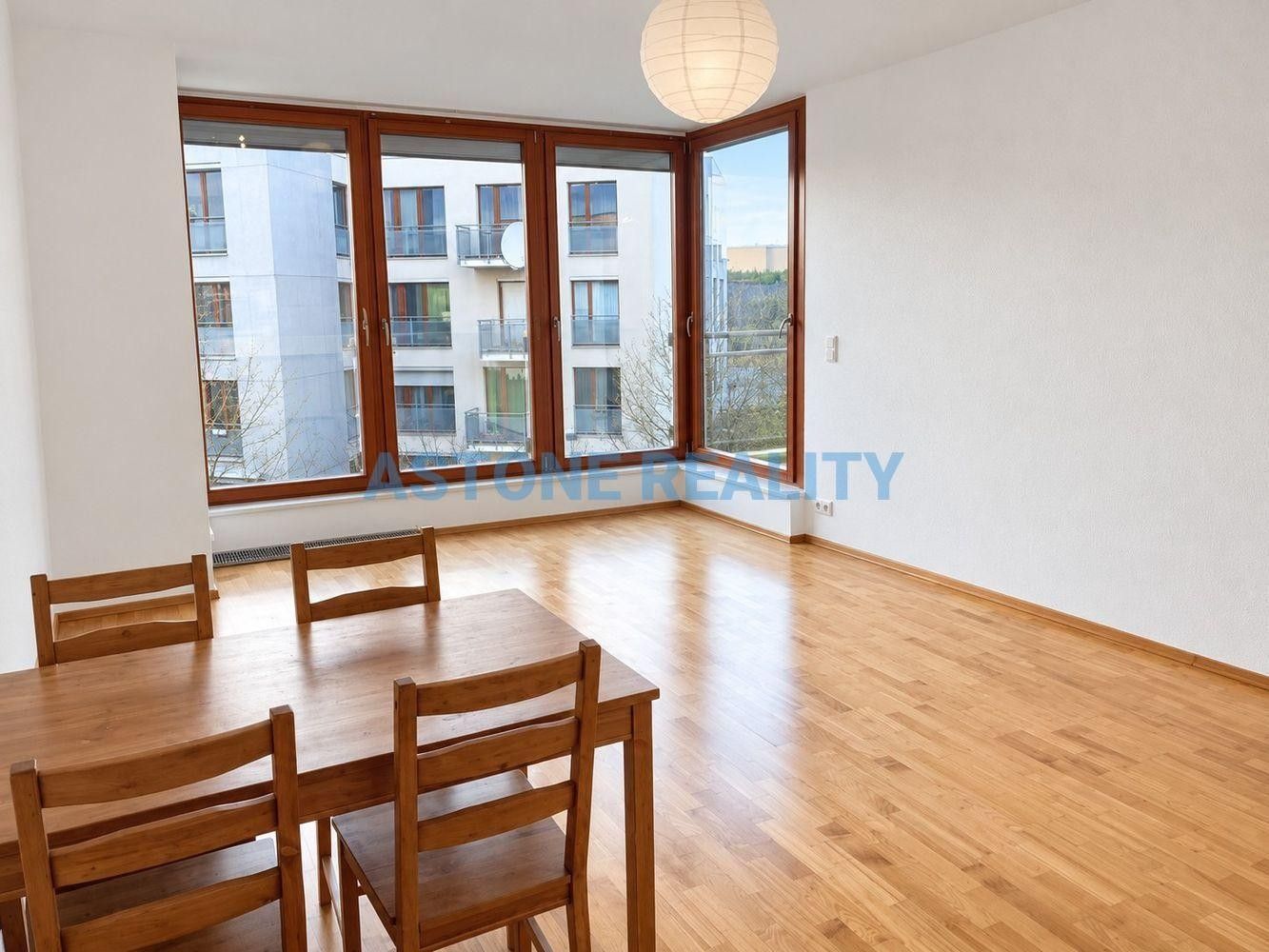 Pronájem byt 2+kk - Štorkánova, Praha Smíchov, 55 m² - 5