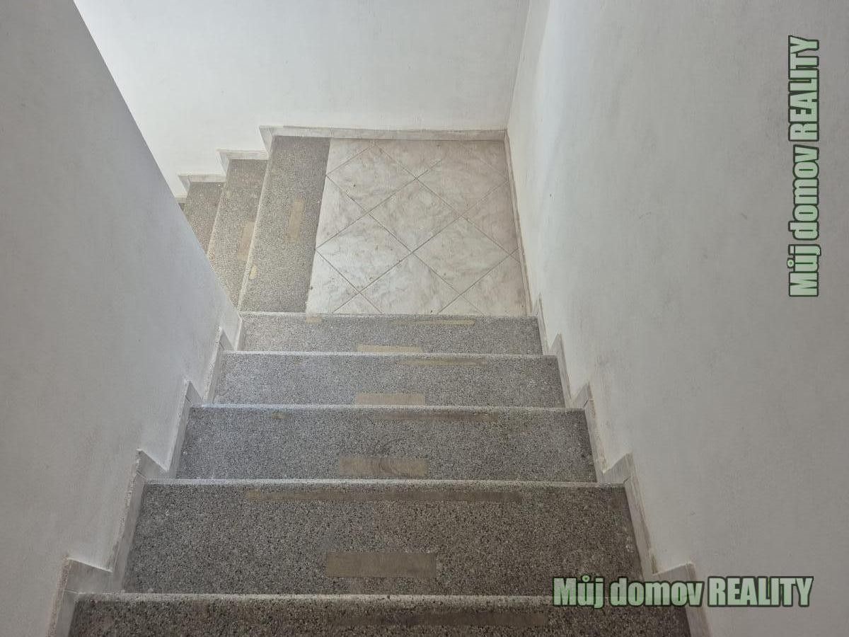 Obchodní prostory, Husitské náměstí, Žatec, 300 m² - 2